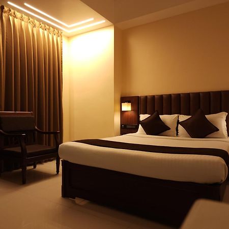 Hotel Arcadia Kottayam Exterior photo