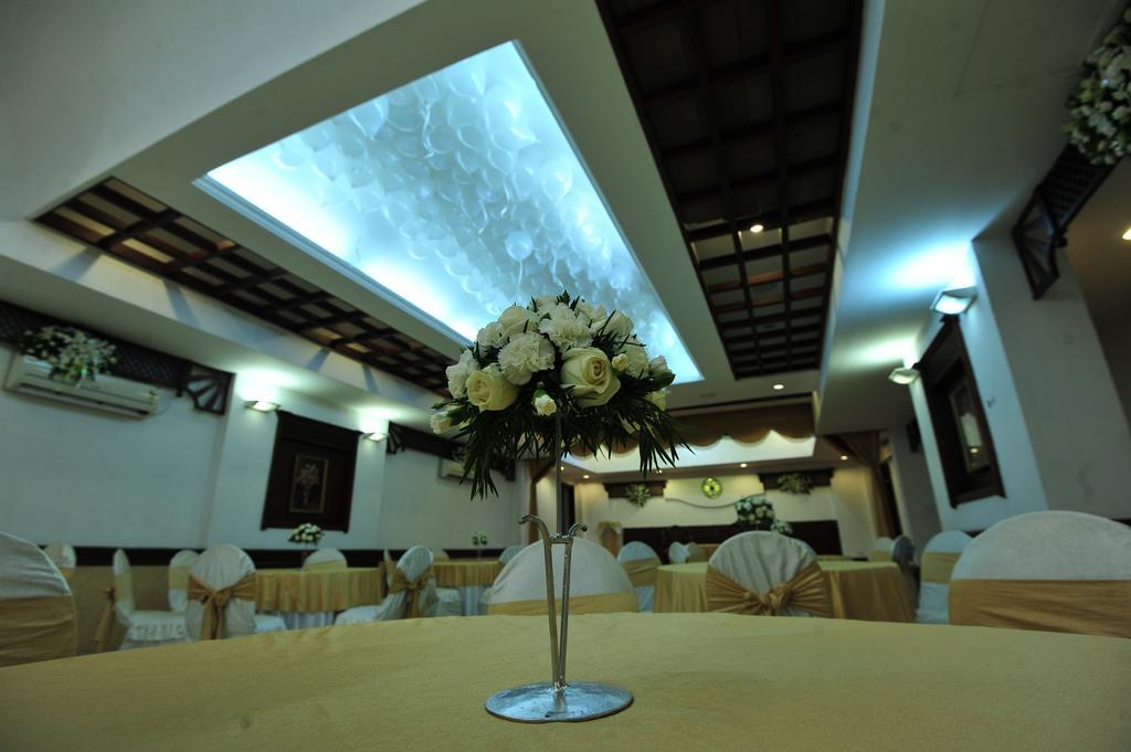 Hotel Arcadia Kottayam Exterior photo