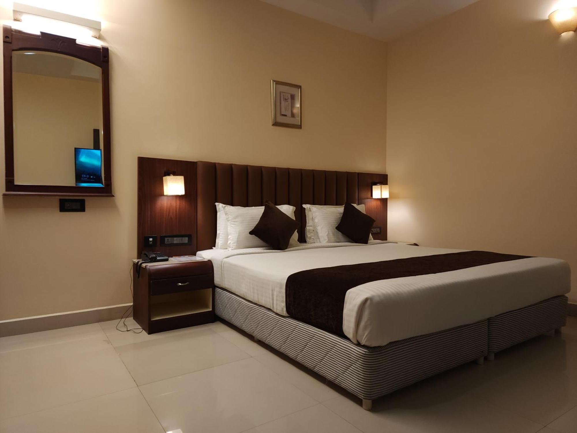 Hotel Arcadia Kottayam Exterior photo