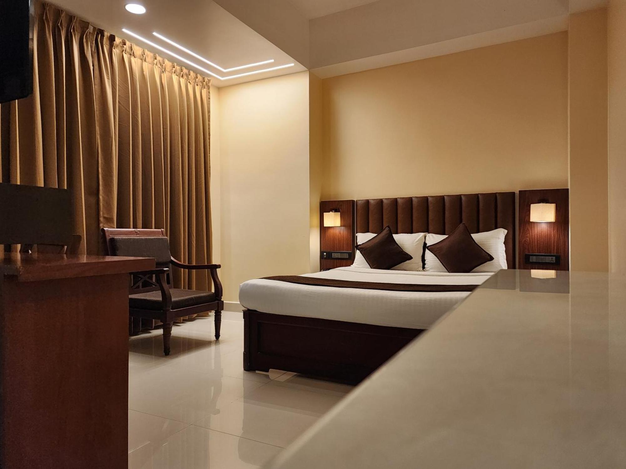 Hotel Arcadia Kottayam Exterior photo