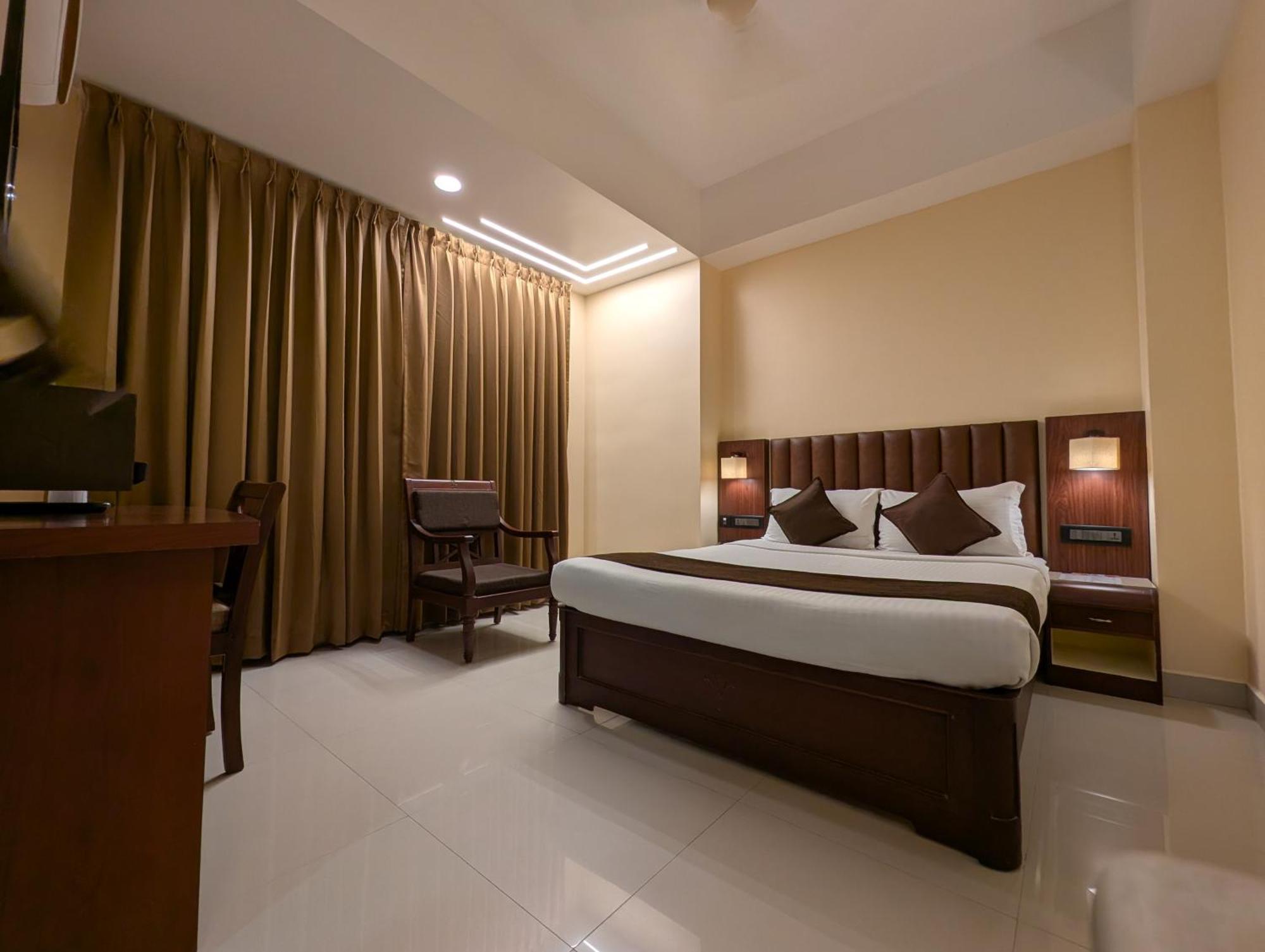 Hotel Arcadia Kottayam Exterior photo